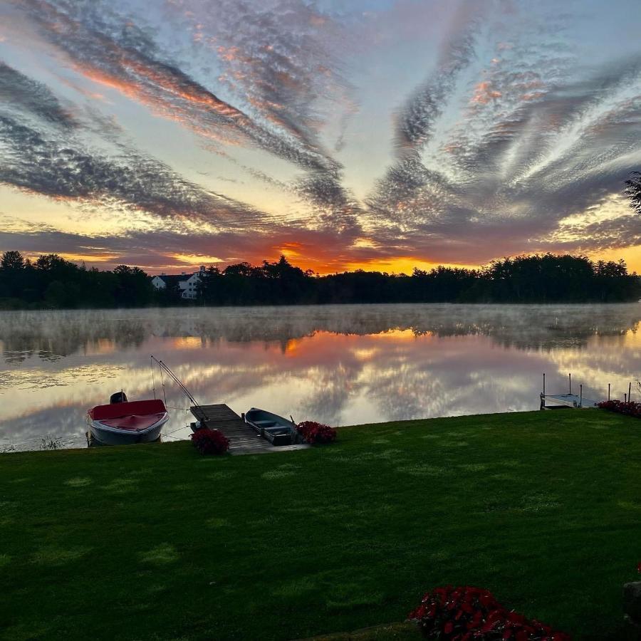 Welcome To The Lake Northwood Exteriér fotografie